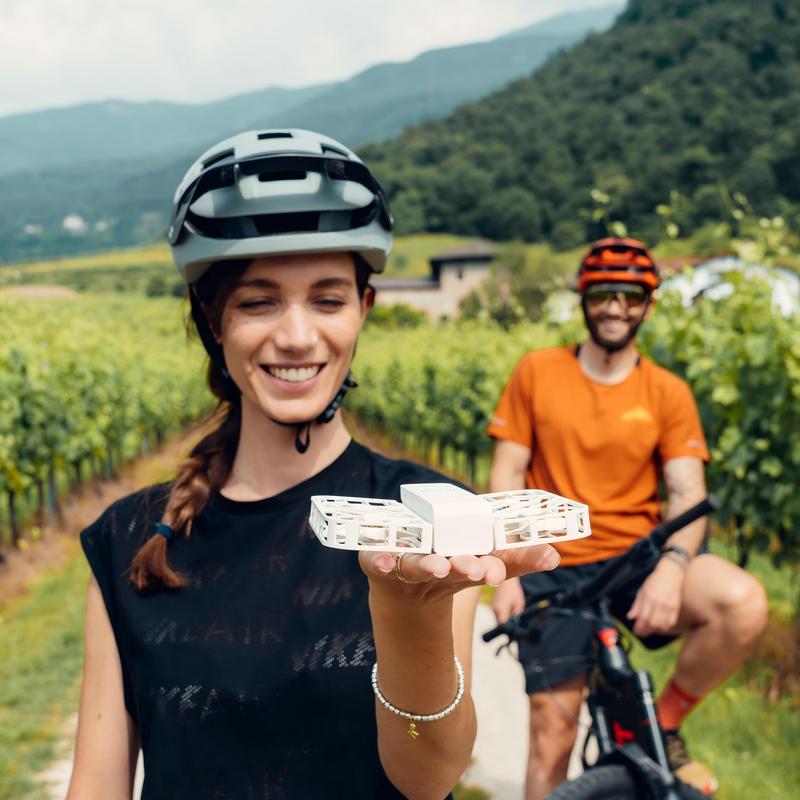 Pocket drone, foldable, weatherproof.